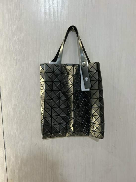 Picture of Issey Miyake Handbags _SKUfw167600297fw